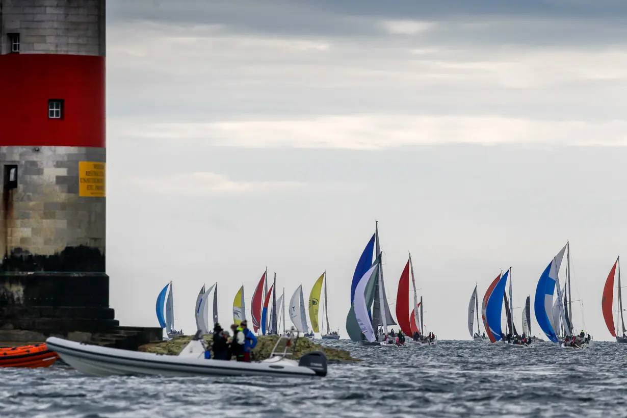 2021 The Needles, Fleet rounding the Needles