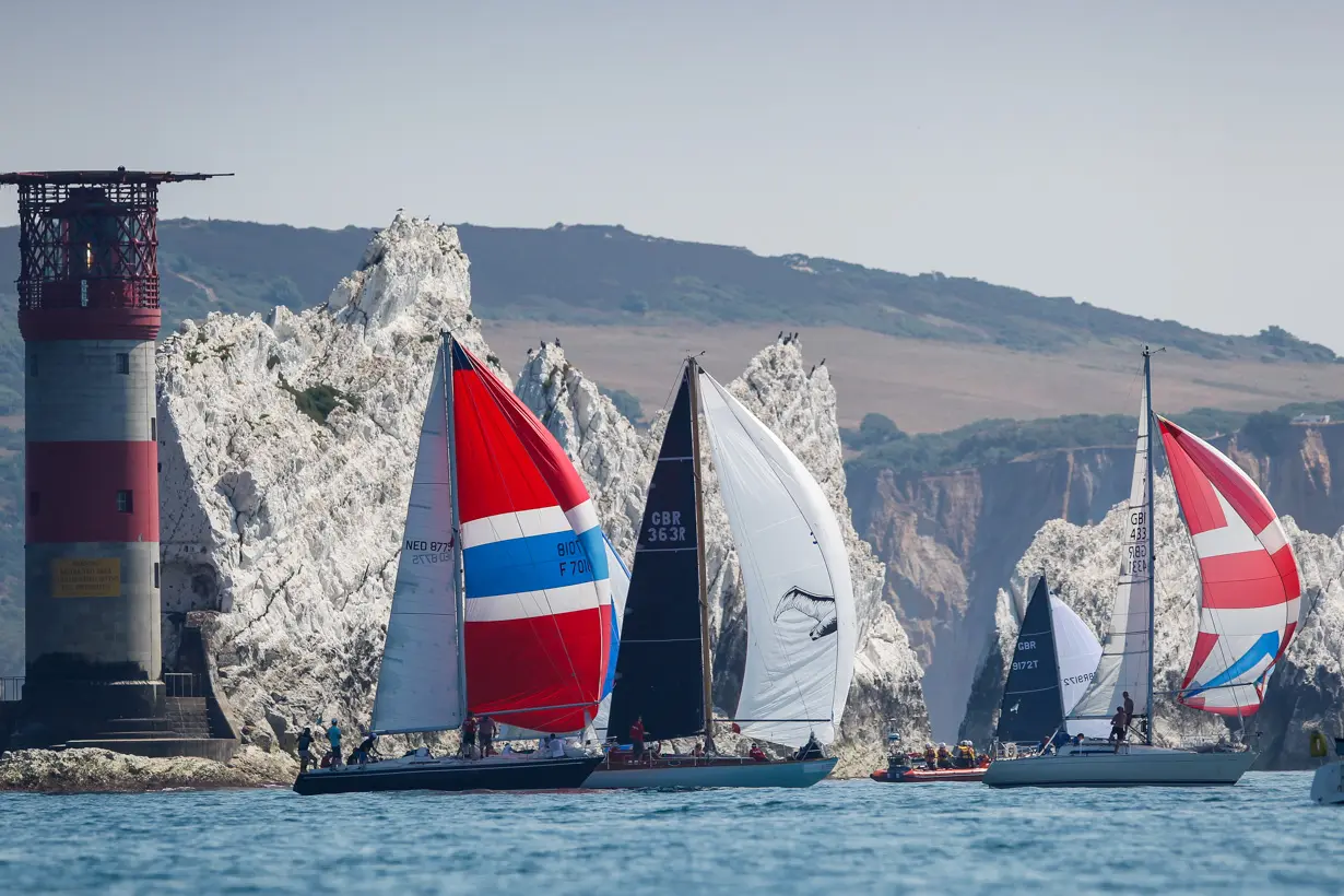 The Needles. Nanna 11, NED 8775, Whooper, GBR 363R