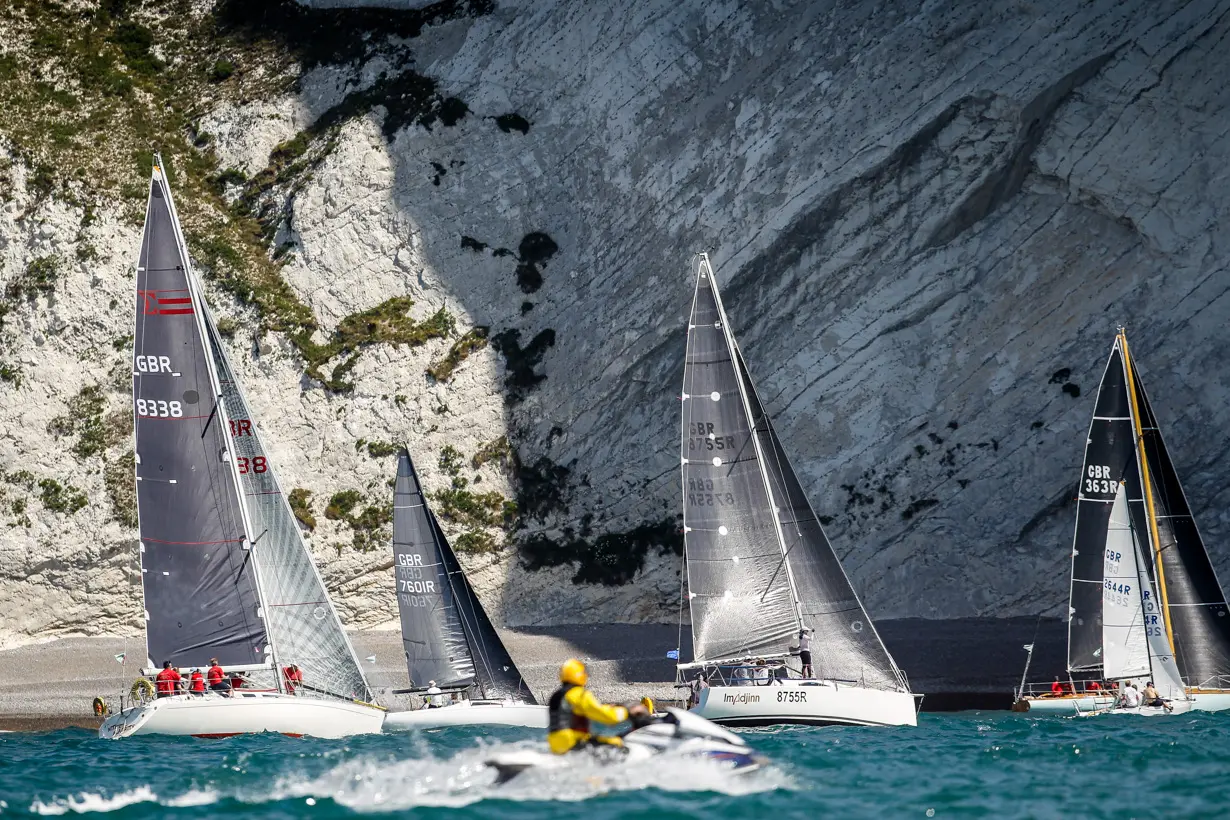 The Needles 2019. With Alacrity, Imadjinn, Whooper, GBR 8338, GBR 7601R, GBR 8755R, GBR 363R