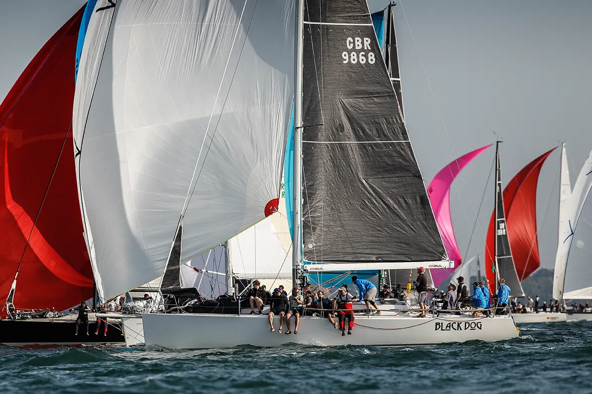 2019 Race start. Black Dog, GBR 9868