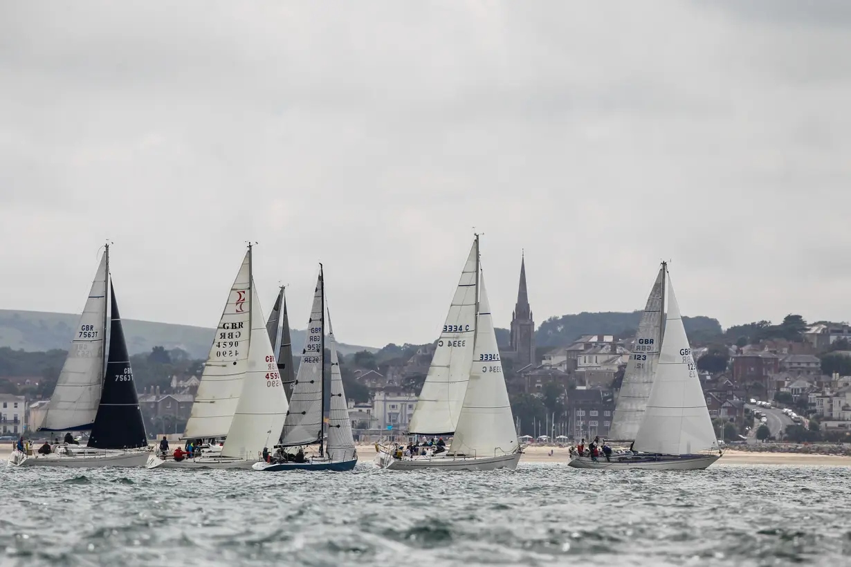 2021 Fleet passing Ryde