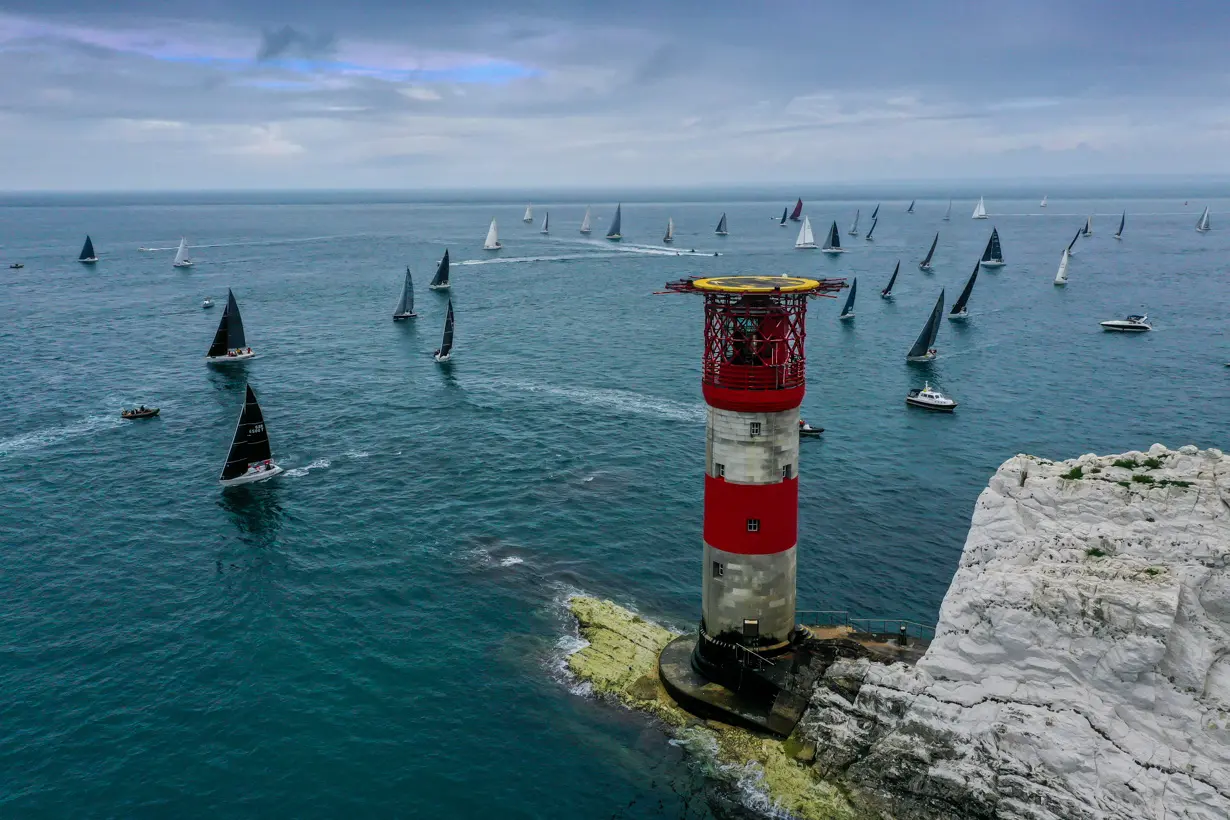 2021 The Needles, Fleet rounding the Needles