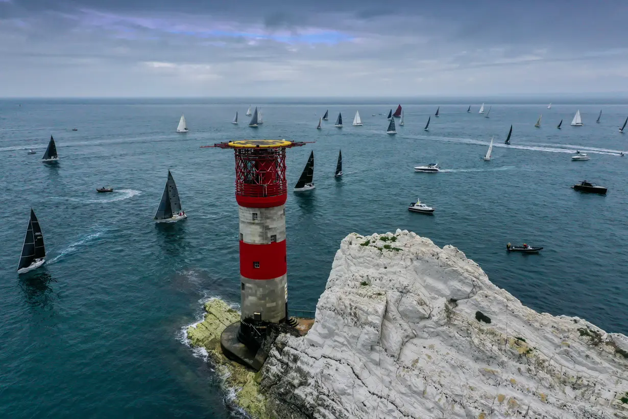 2021 The Needles, Fleet rounding the Needles