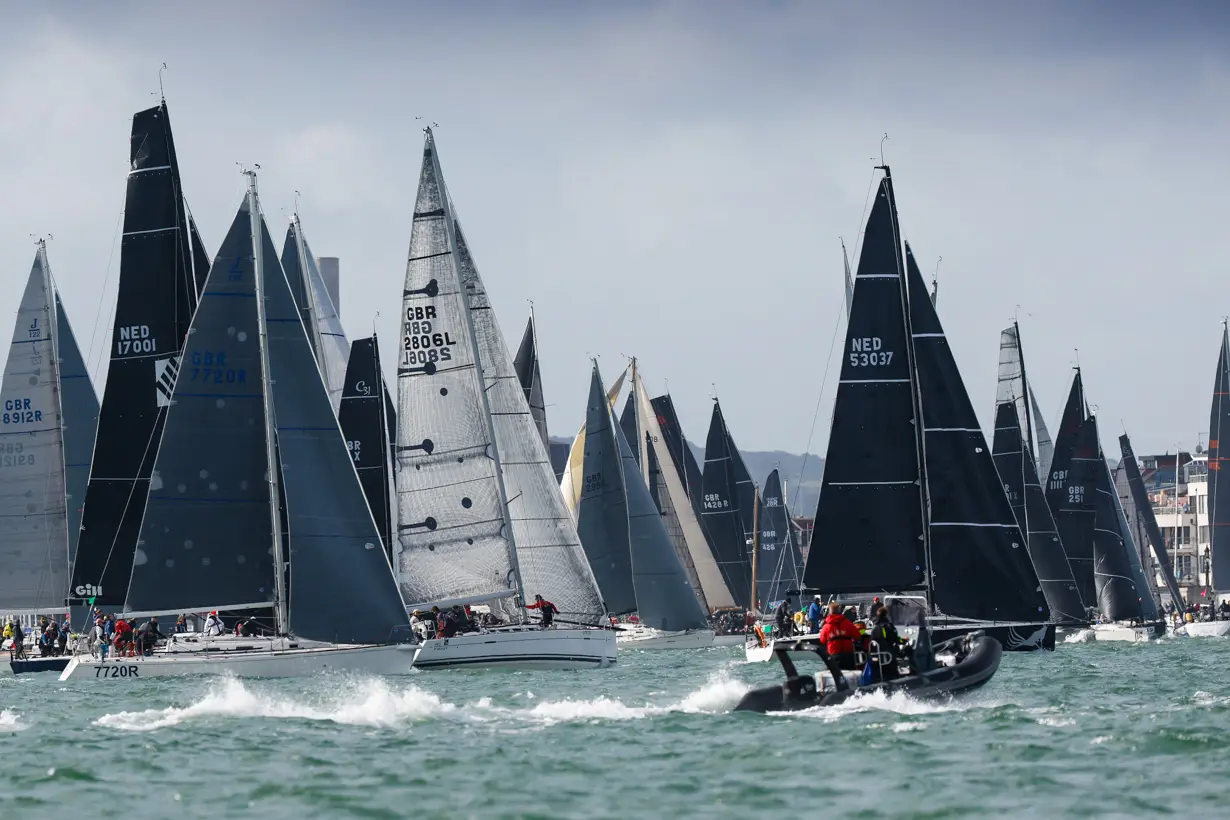 2022 race start, NED 17001, GBR 2806L, NED 53037