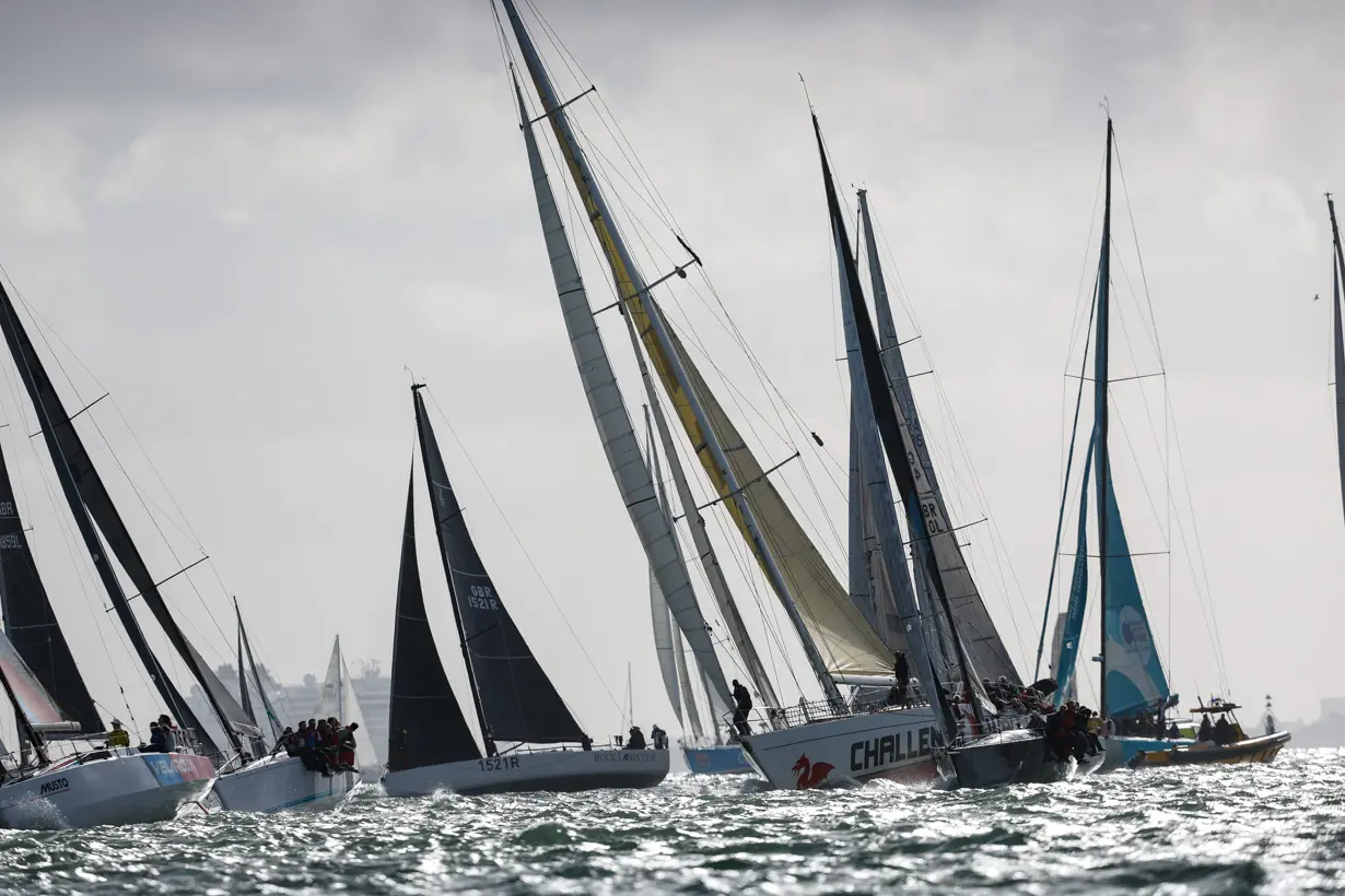 2022 race start, Fleet, GBR 1521R