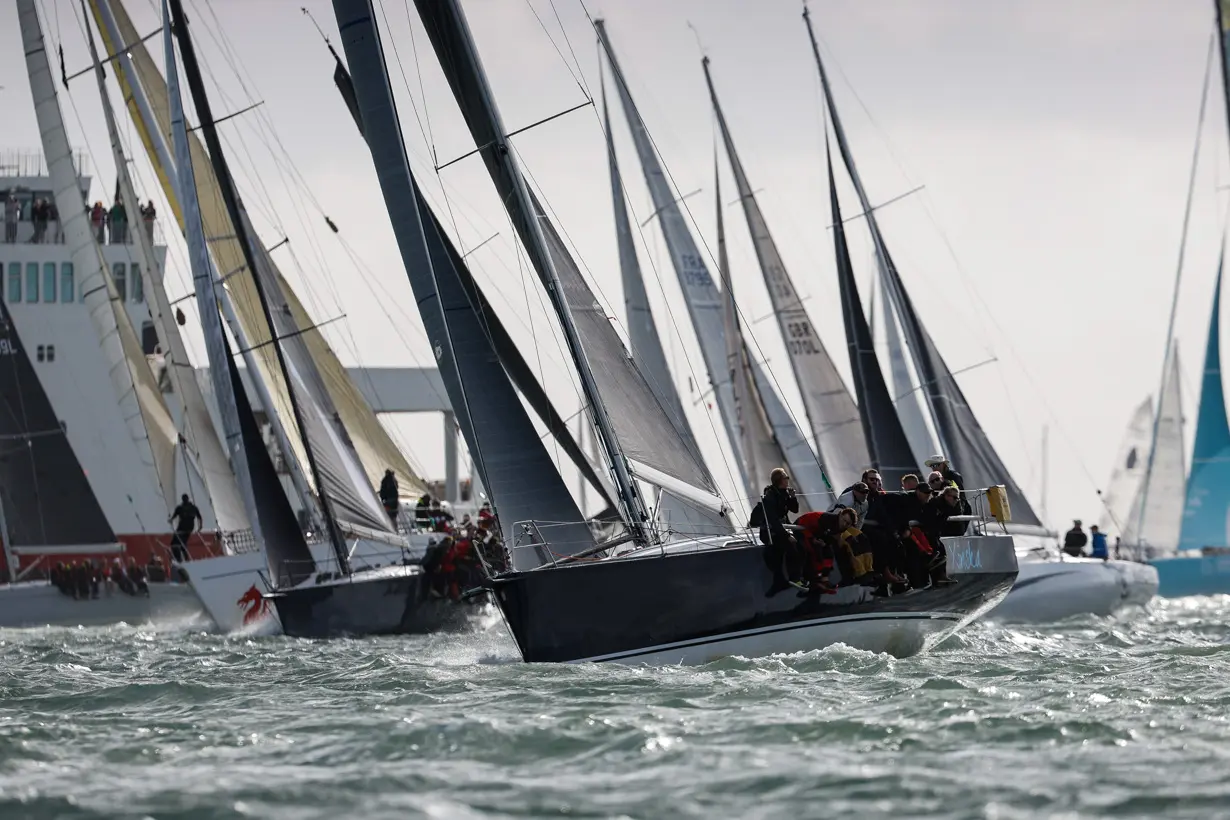 2022 race start, Xinska, GBR