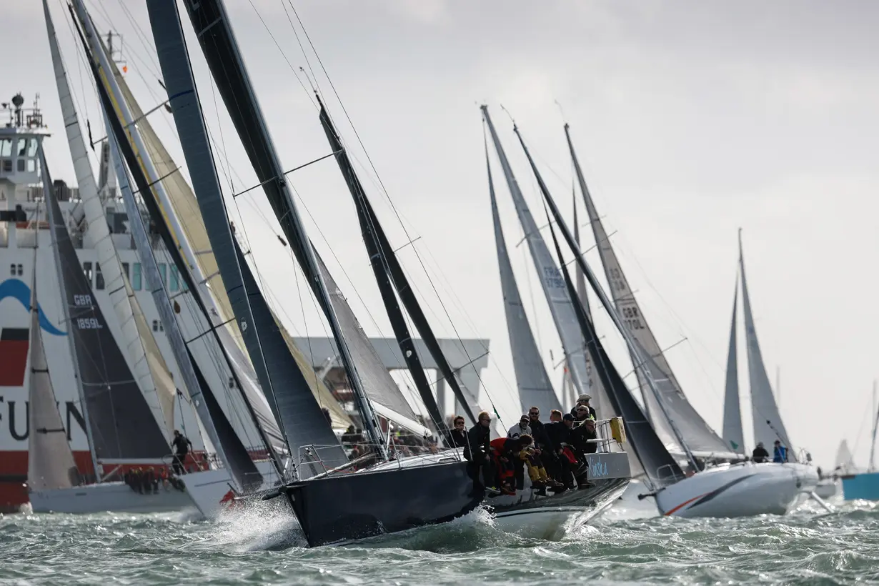 2022 race start, Xinska, GBR