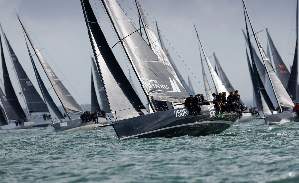 2022 race start, Dark n Stormy, GBR 750R