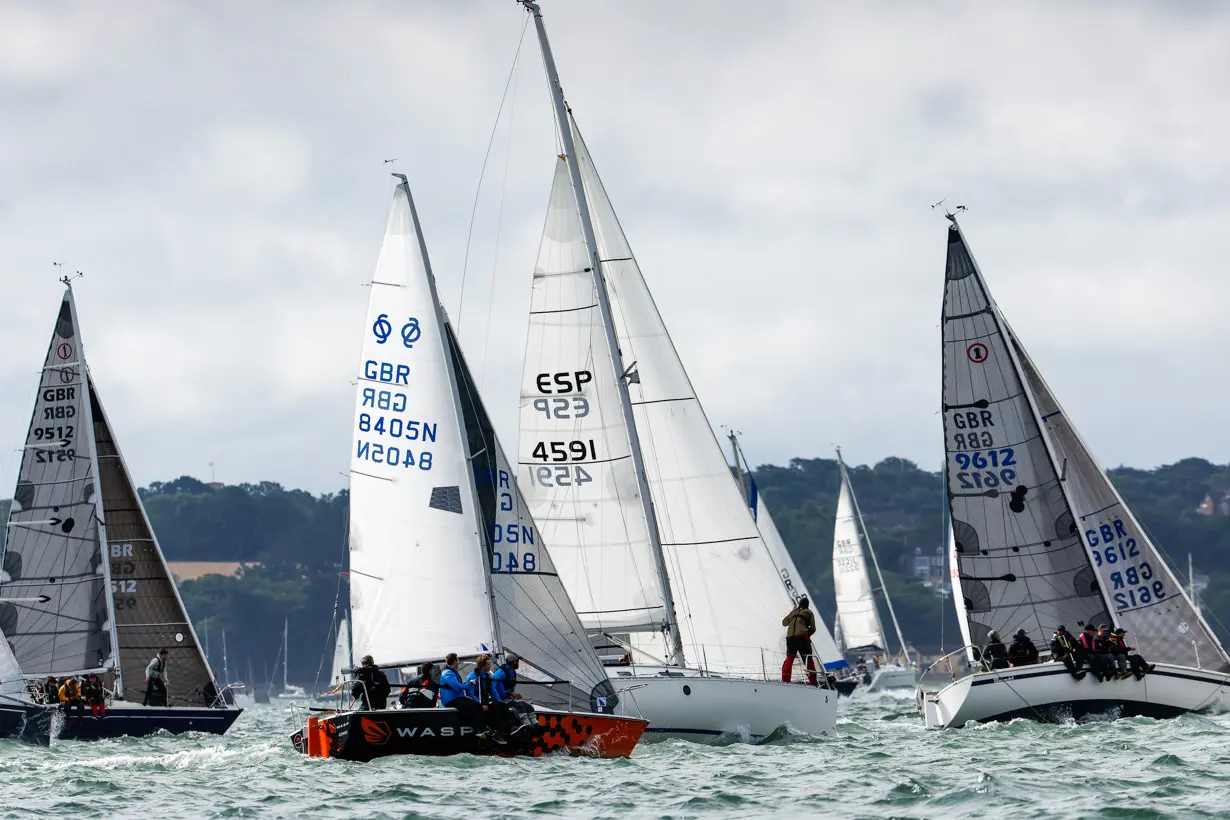 2023 race start, Wasp, GBR 8405