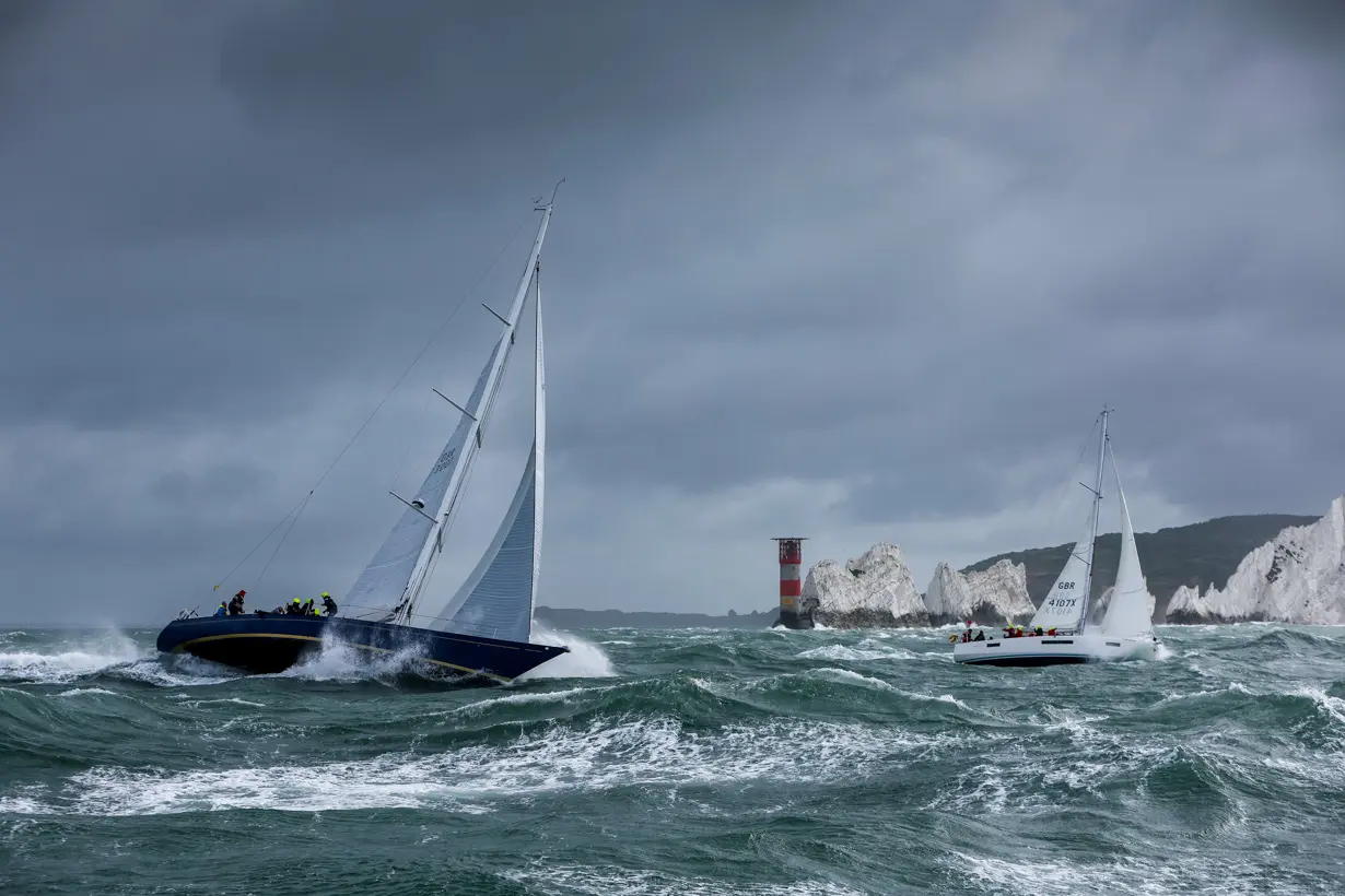 The Needles. Crusade, GBR 3000