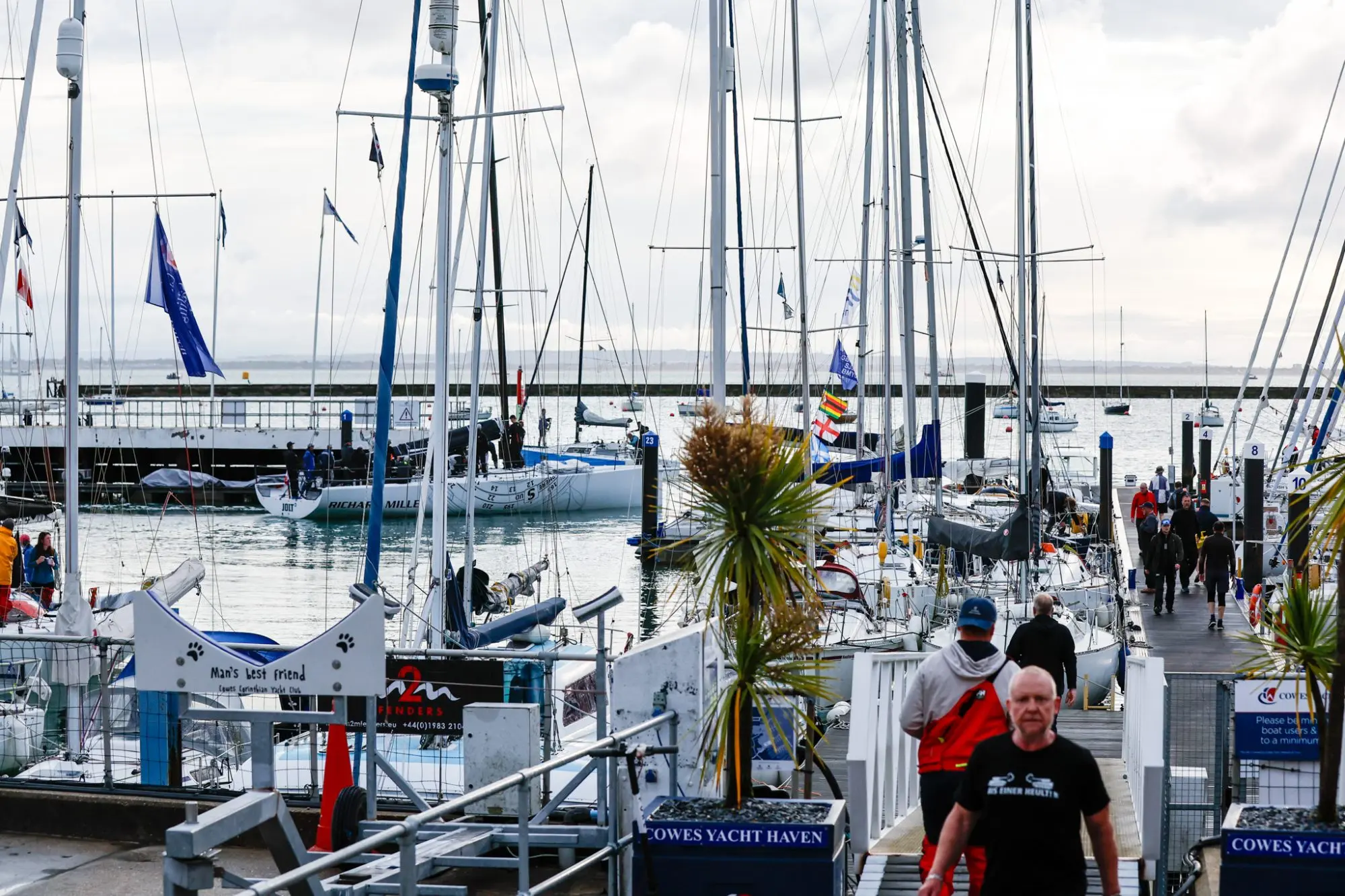 Round the Island Race 2025 – Race start
