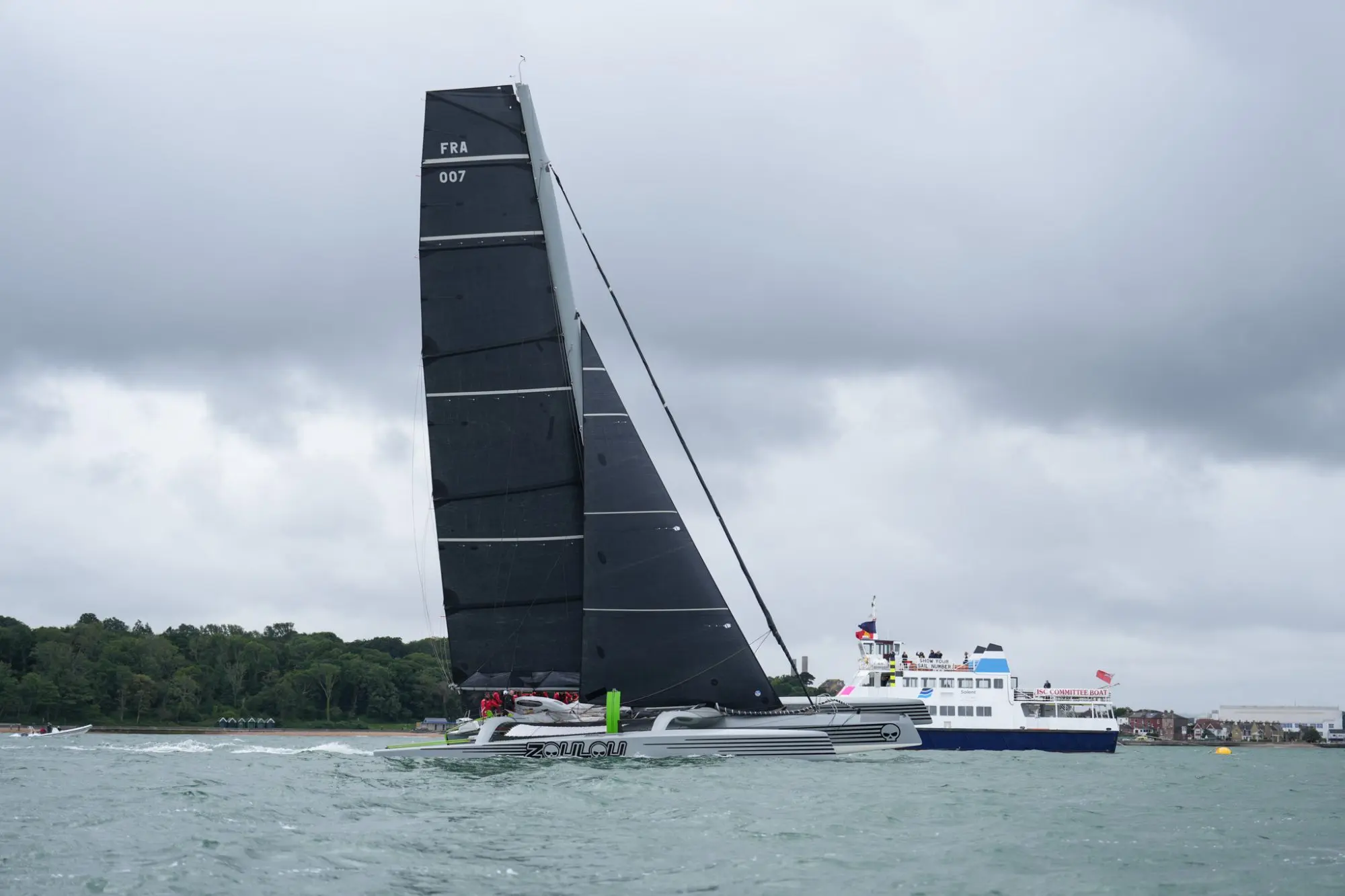 Round the Island Race 2025 –Race Finish