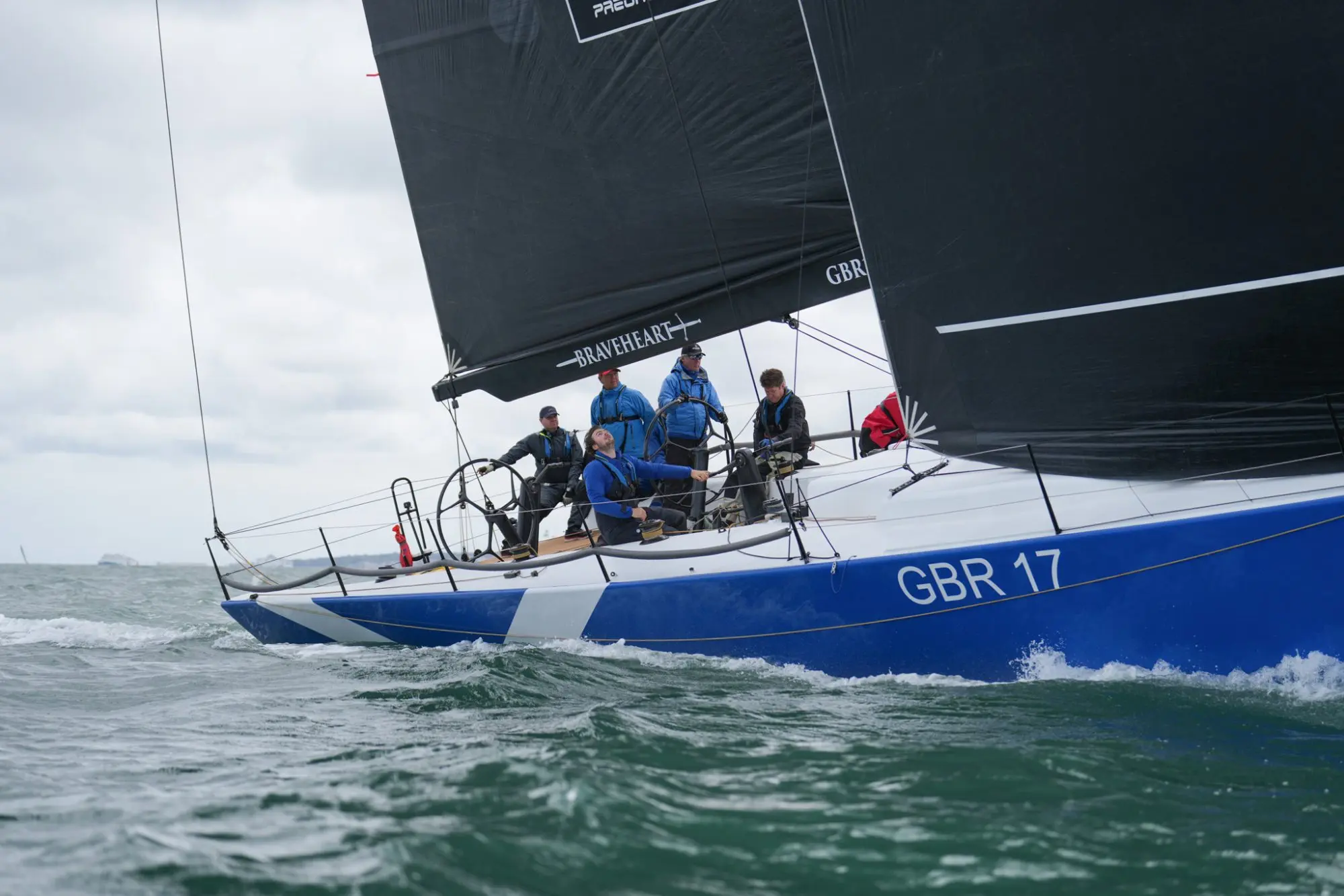 Round the Island Race 2025 – Race Finish