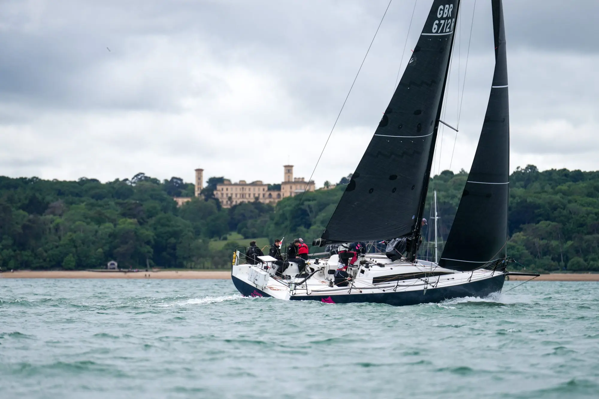 Round the Island Race 2025 – Race Finish