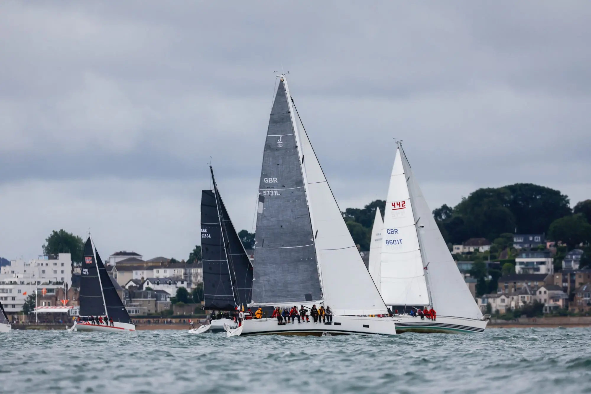 Round the Island Race 2025 – Race Start