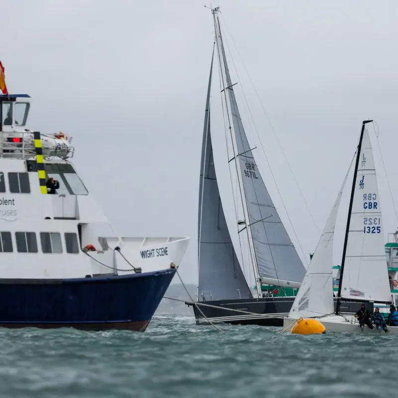 Round the Island Race 2025 – Race finish