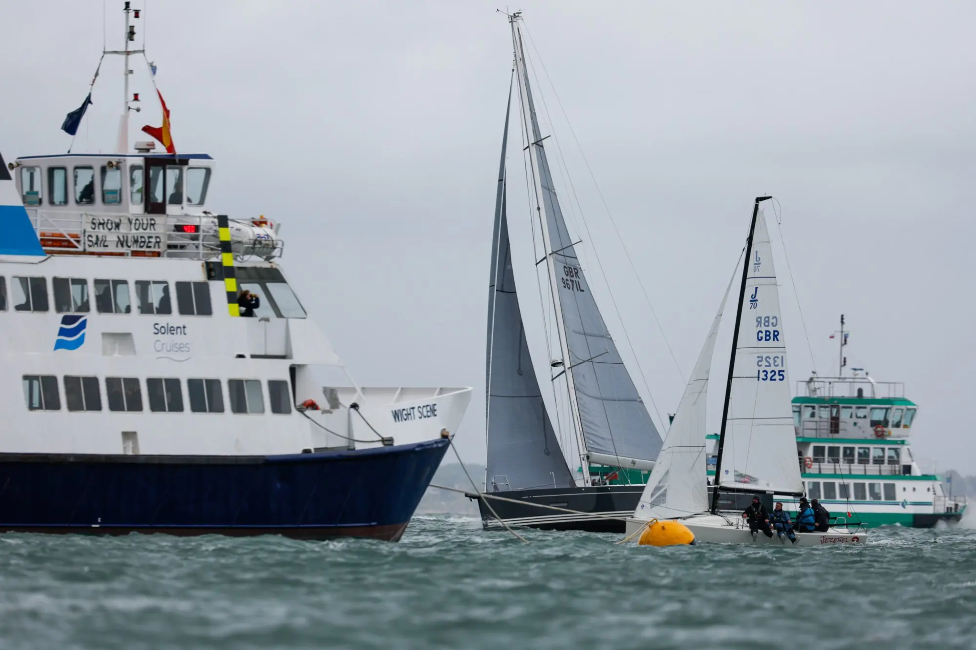 Round the Island Race 2025 – Race finish