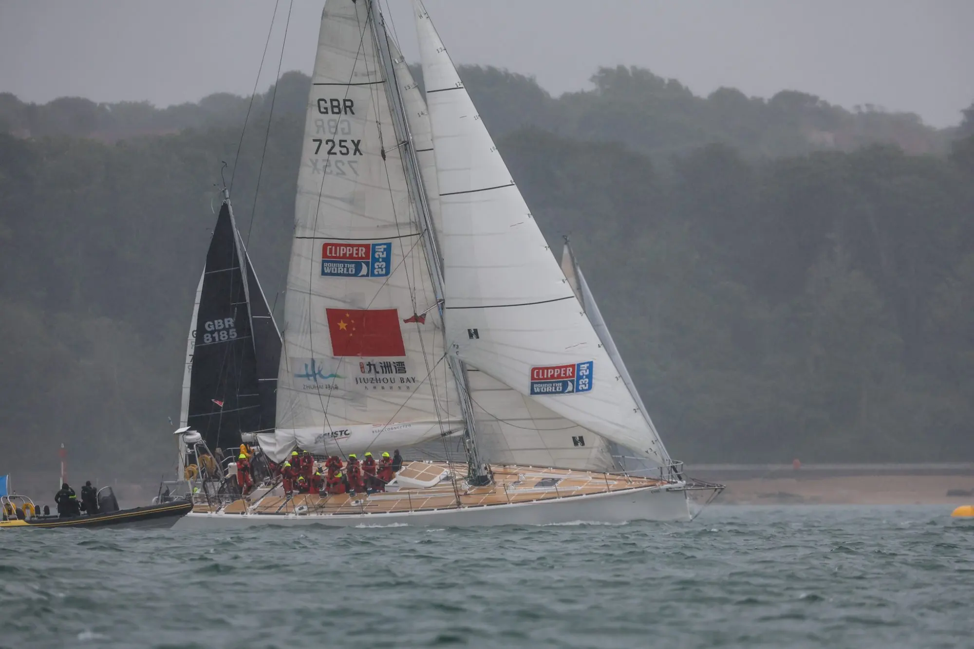 Round the Island Race 2025 – Race finish