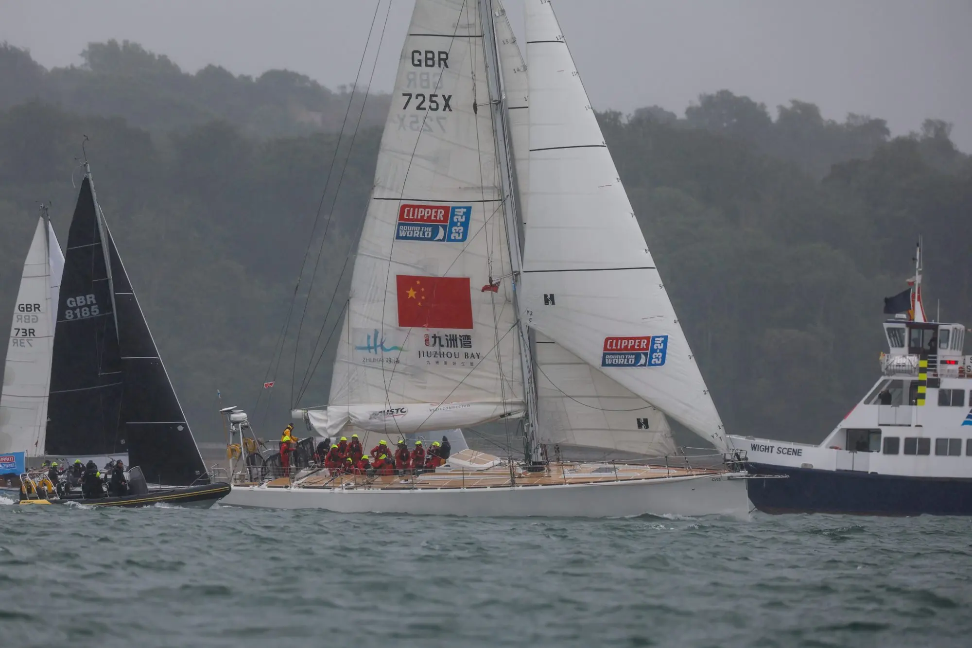 Round the Island Race 2025 – Race finish