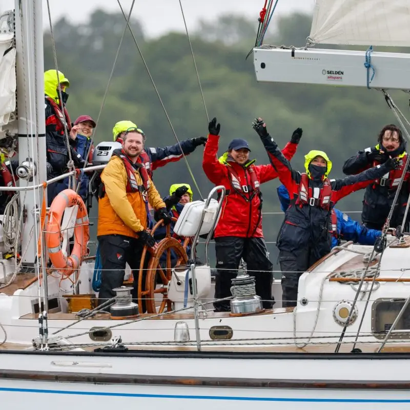 Round the Island Race 2025 – Race finish