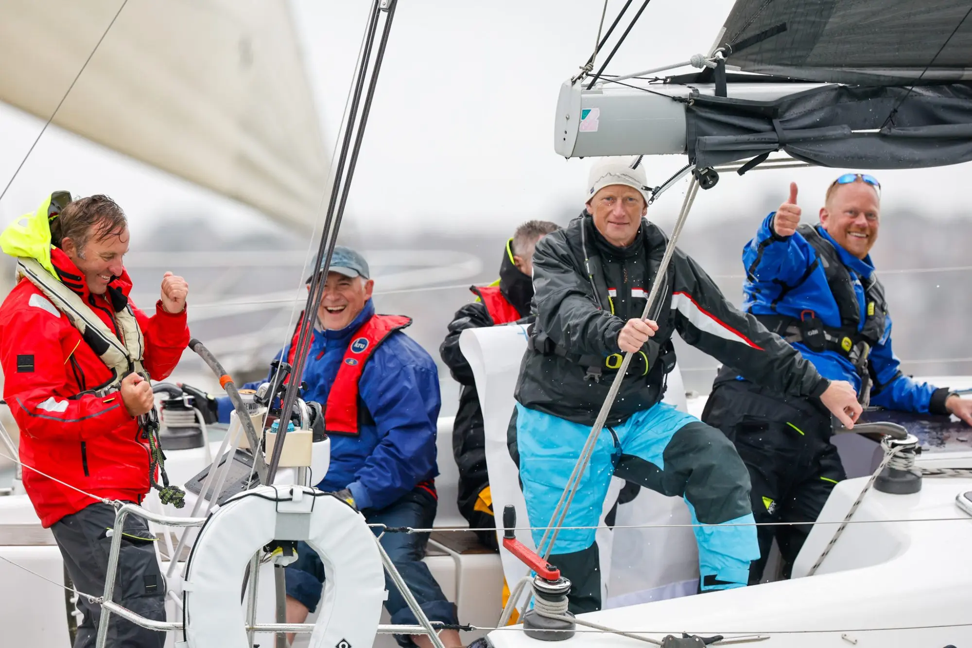 Round the Island Race 2025 – Race finish