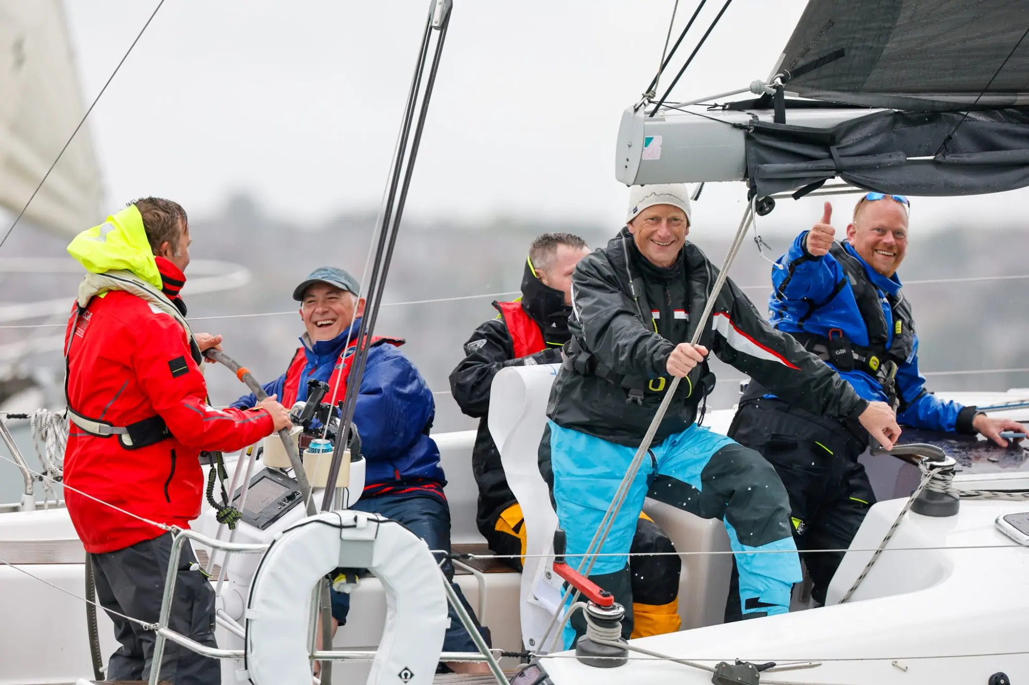 Round the Island Race 2025 – Race finish