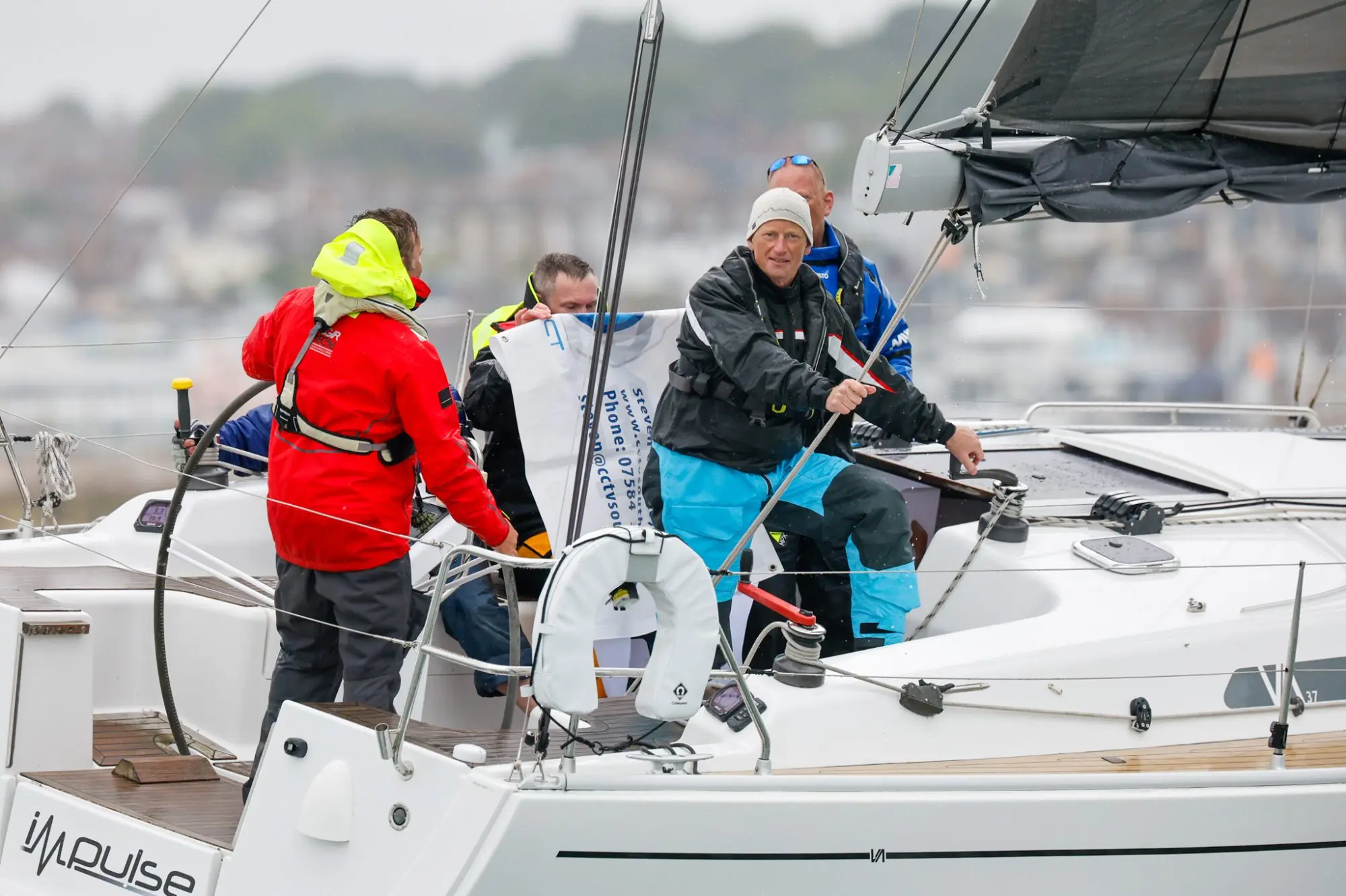 Round the Island Race 2025 – Race finish