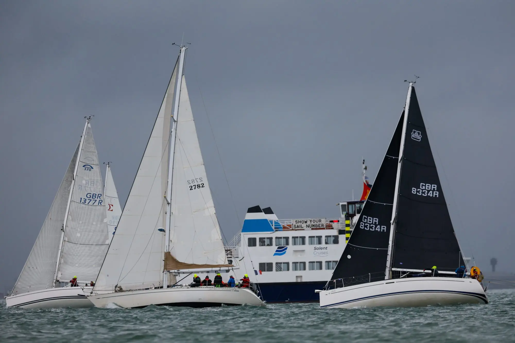 Round the Island Race 2025 – Race finish