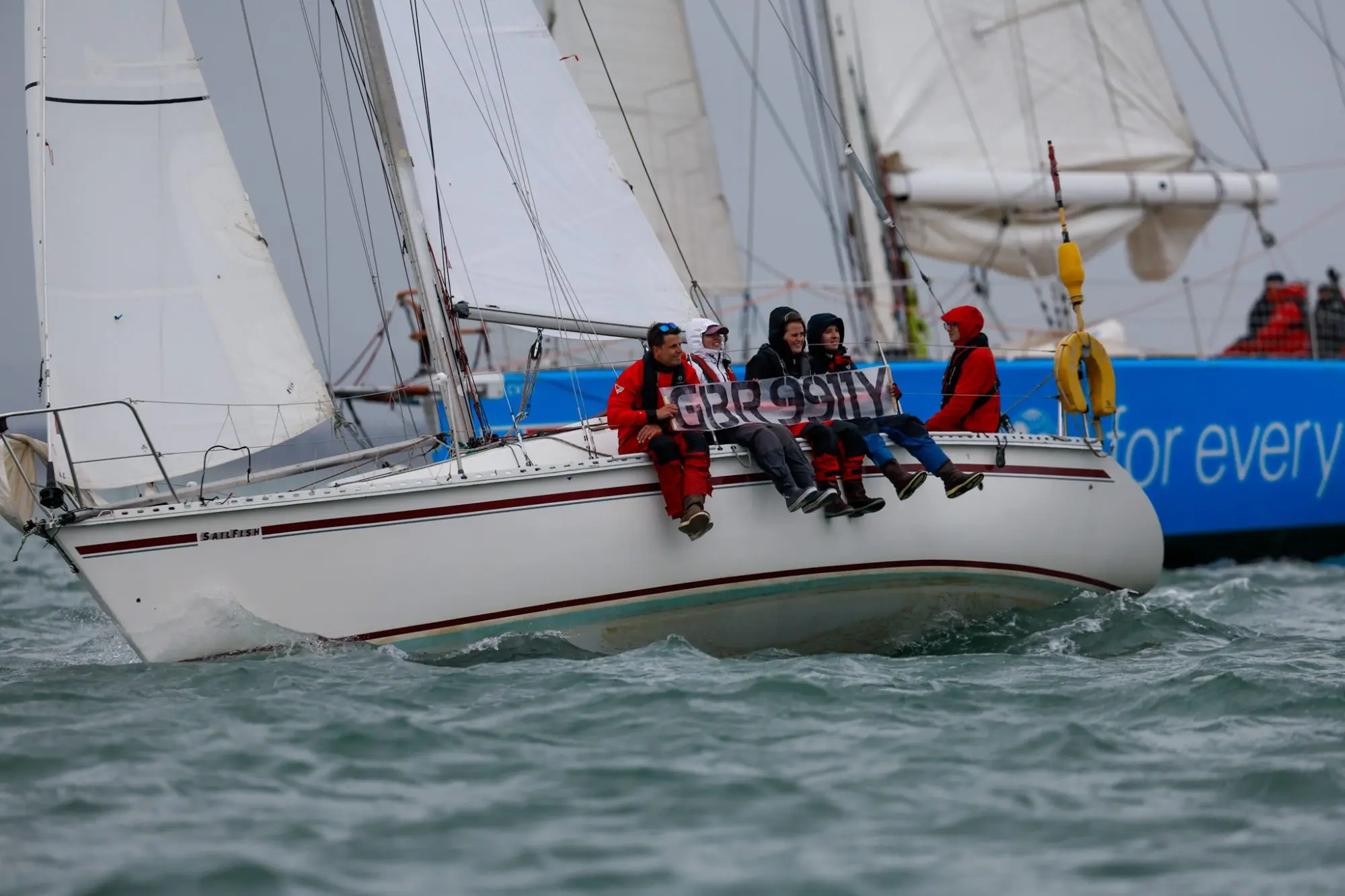Round the Island Race 2025 – Race finish