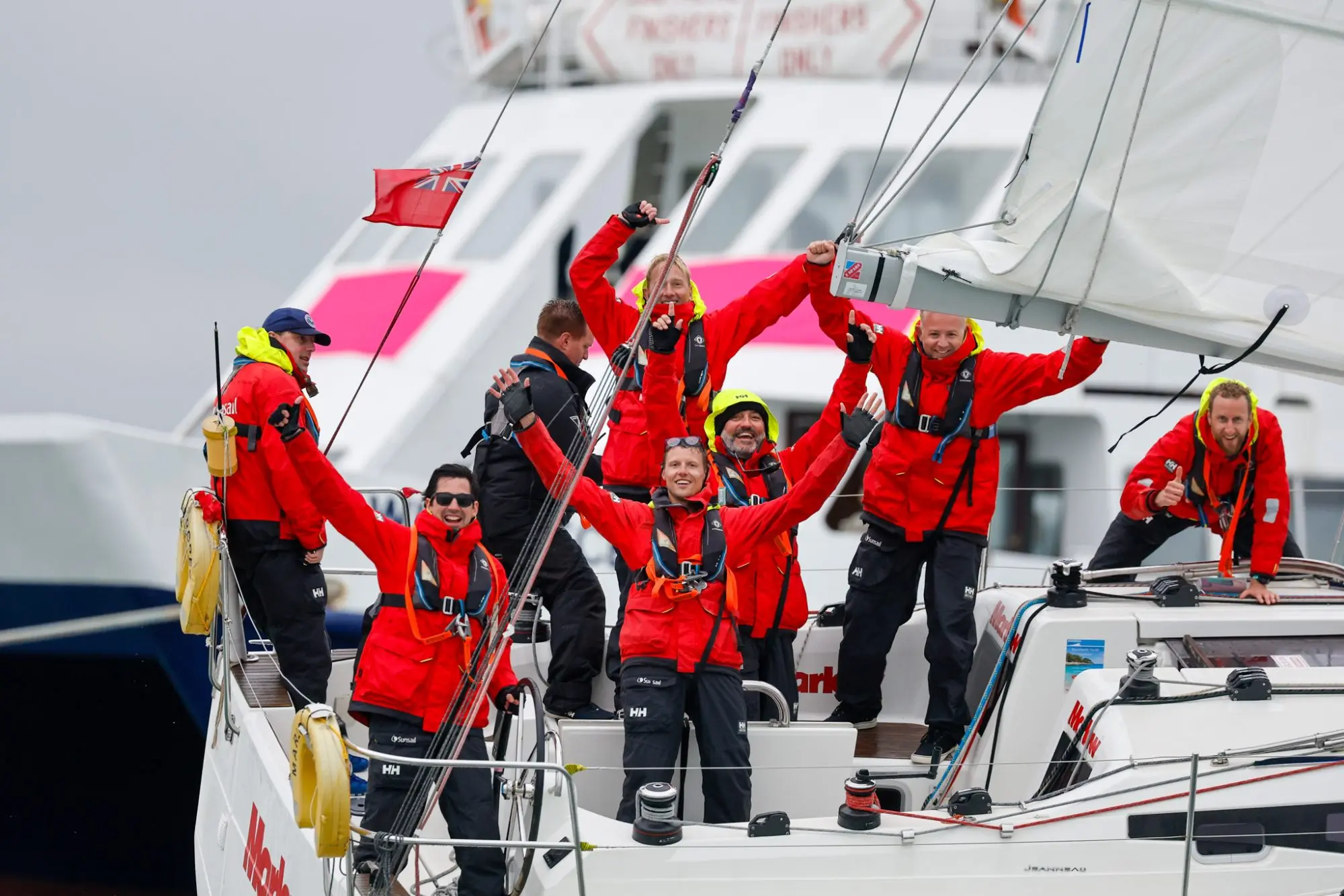 Round the Island Race 2025 – Race finish