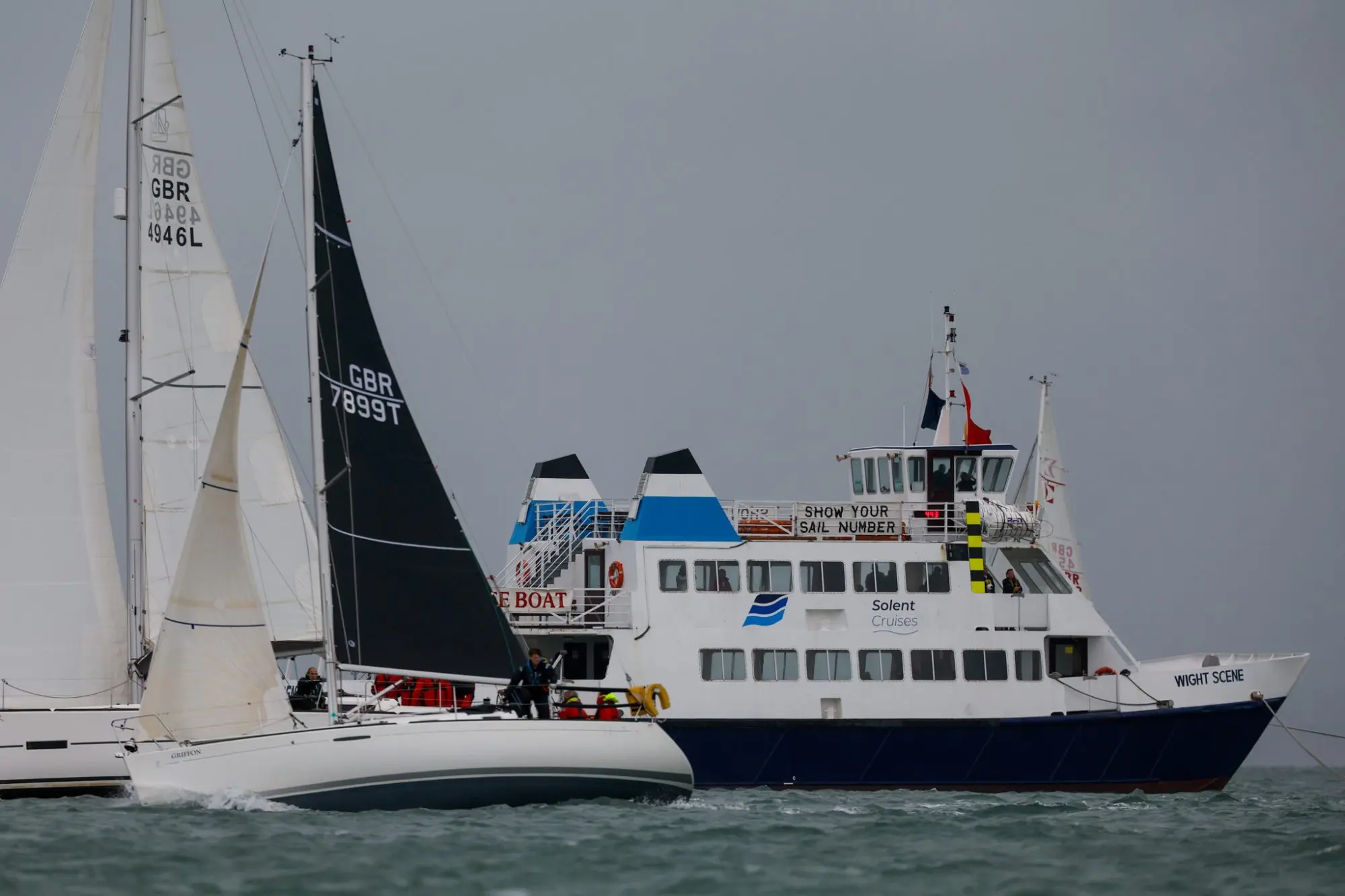 Round the Island Race 2025 – Race finish